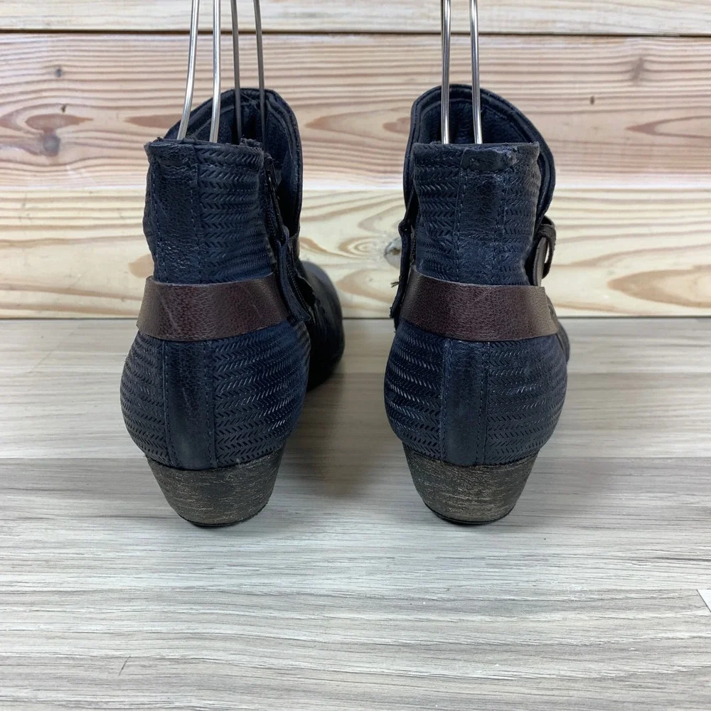 Miz Mooz Ankle Boots Womens‎ 41 Navy Blue Leather Studded Buckle Moto Booties